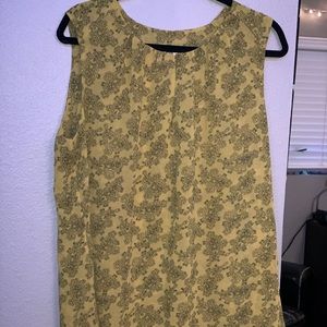 Flowy yellow paisley top